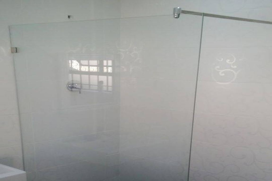 Glass and aluminium installation project 34