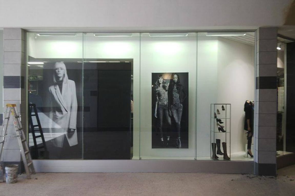 Glass and aluminium installation project 40
