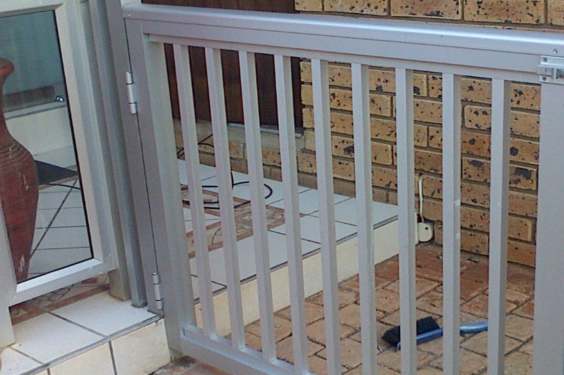 Glass and aluminium installation project 52