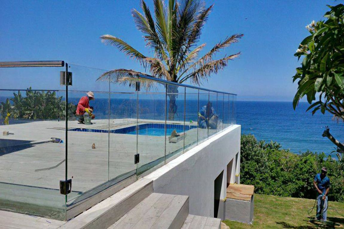 Glass and aluminium installation project 62